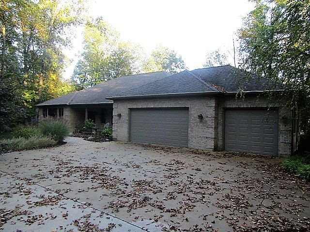 1st image of 237 Stacey Hollow Dr