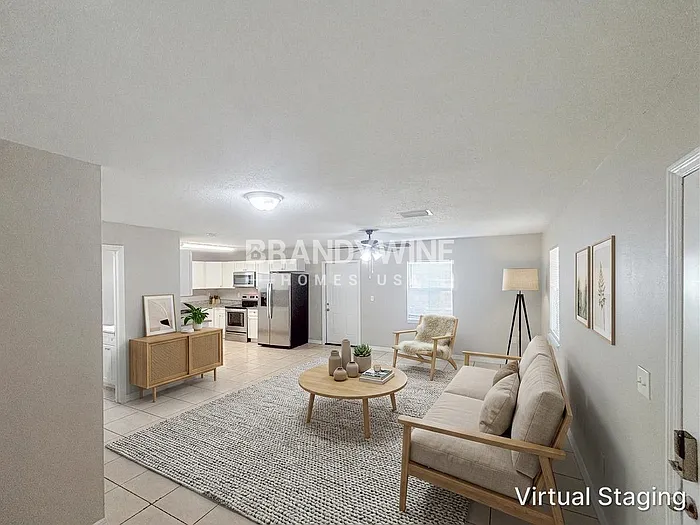 803 E Baker St — Photo 3