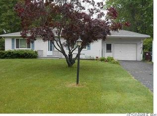 26 Francine Dr, Gates, NY 14606