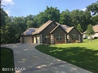 401 Lost Trail Ln, Joplin, MO 64801