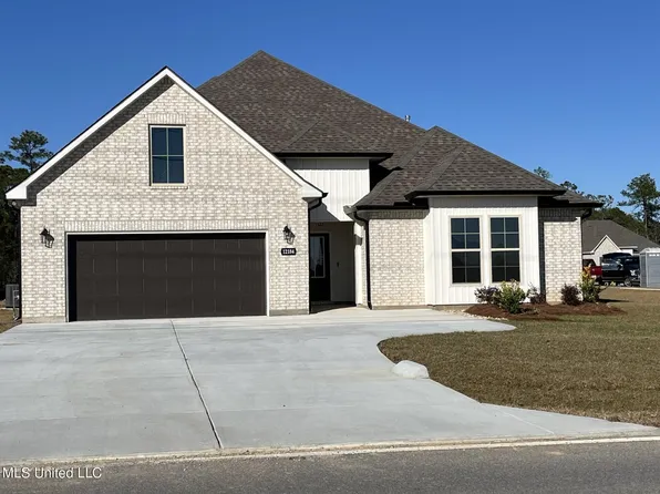 12184 Walker Rd, Ocean Springs, MS 39564