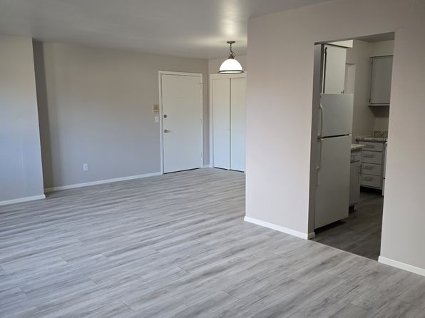 450 S Saint Bernard Dr
