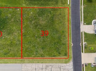 101 Apache Way, Groveland, IL 61535