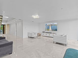 6124 Paradise Point Dr #6124, Miami, FL 33157