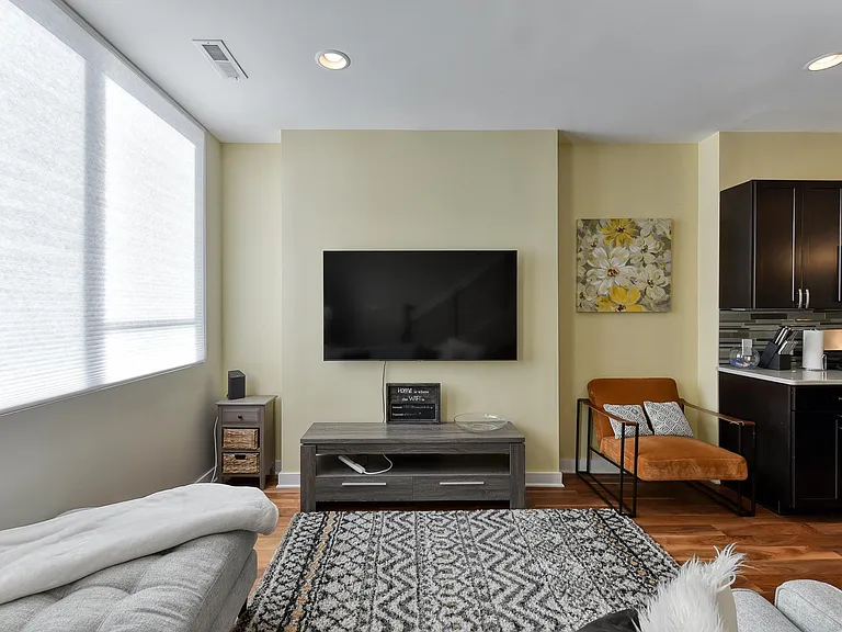 1234 S 10th St — Photo 16