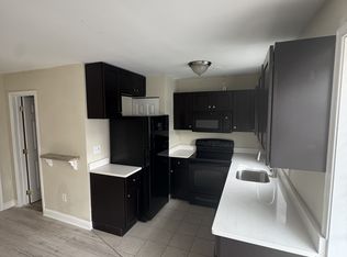 124 E 3rd Ave, Ranson, WV 25438