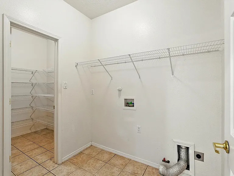 9219 Colima Ave NW — Photo 15