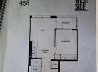 27 Bathurst St #712, Toronto, ON M5V 0R1