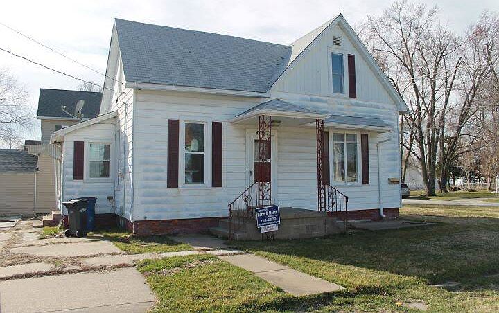 1st image of 224 N G St
