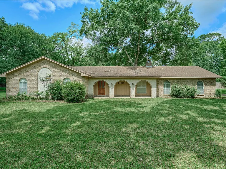 24803 Lori Ln — Photo 4