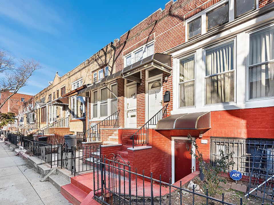 1st image of 127 E 29th St