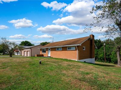 640 Stone Church Rd, Prospect, PA, 16052