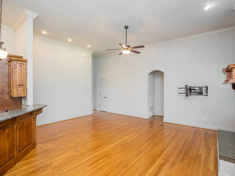 5504 S Turnberry Rd — Photo 8