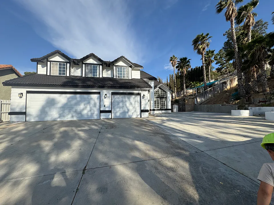 3350 Twincreek Ct