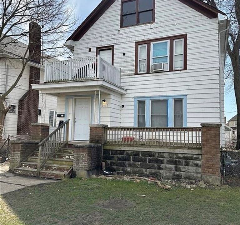 1st image of 2415 La Salle Ave