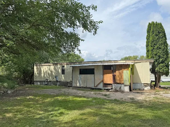 426D W 8th St #426D8, Storm Lake, IA 50588