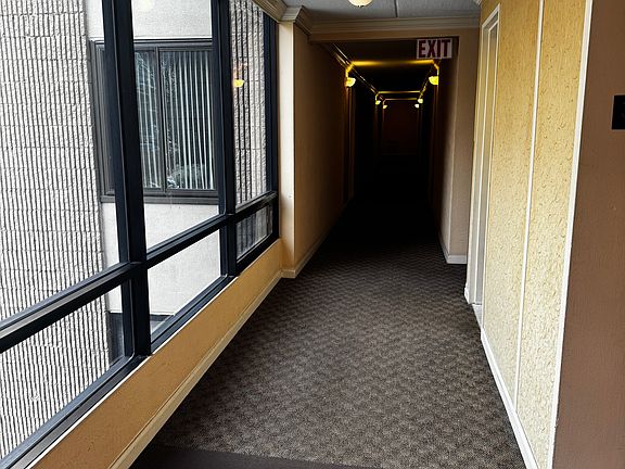 3rd image of 128 Colonial Pkwy APT 3H
