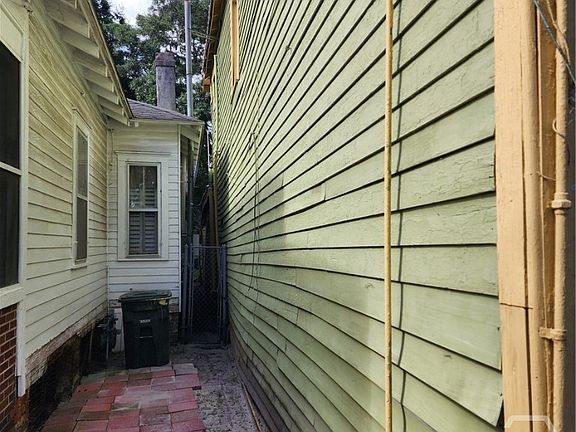 3rd image of 651 W 41st Street W