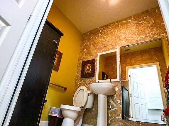 2nd image of 10175 Fortune Pkwy Unit 801