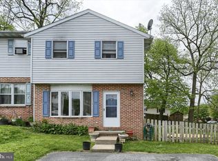 202 Riverview Dr, Ephrata, PA 17522