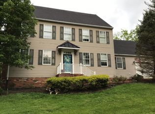 747 Edgecliff Dr, Maysville, KY 41056