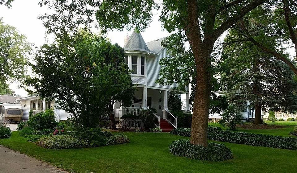 2nd image of 1920 8th Ave