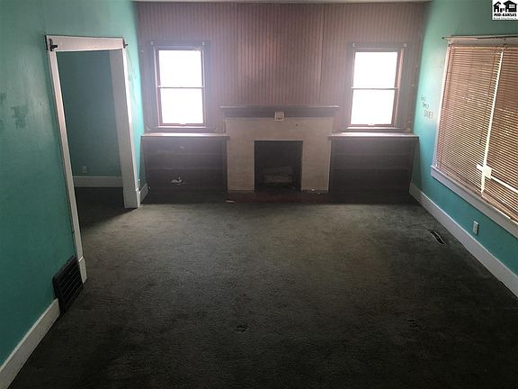 2nd image of 6 N Elm St