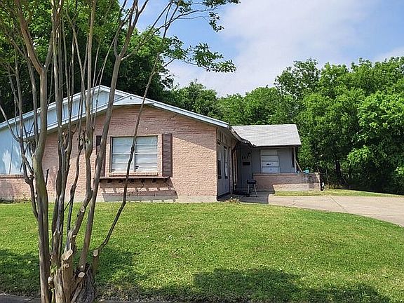4th image of 545 Southport Dr