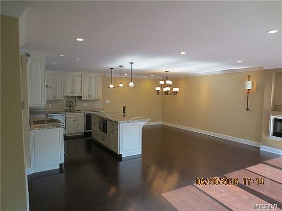3rd image of 92 Acorn Ponds Dr #0