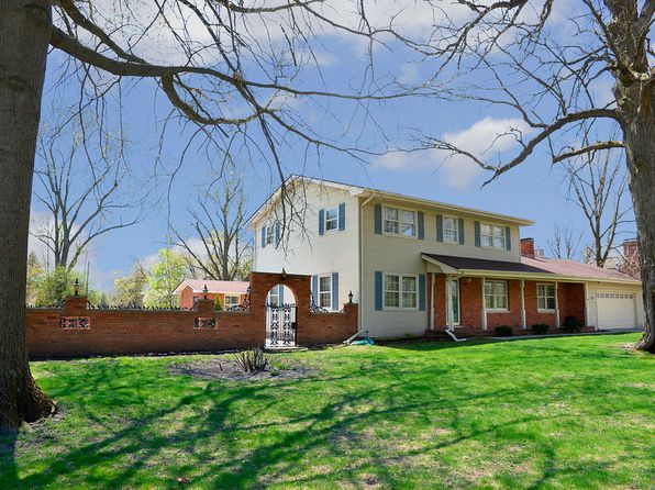 5 Oaklane Dr, Ottawa, IL 61350