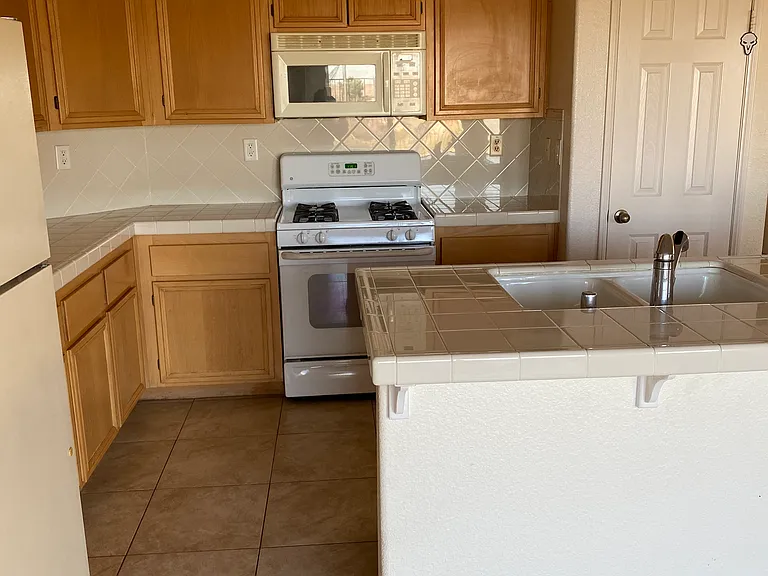 4301 Bethpage Dr — Photo 13