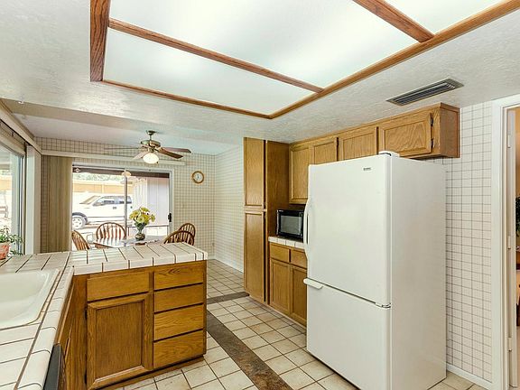 4th image of 12210 N 59th St
