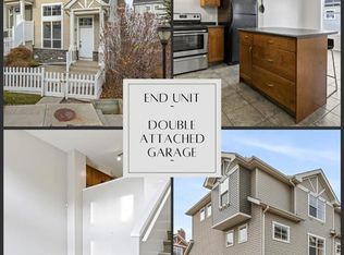 64 Elgin Gdns SE, Calgary, AB T2Z 4T4