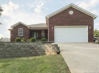 4532 Brush College Rd, Floyds Knobs, IN 47119