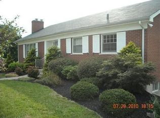 17 Alta Vista Dr, Walton, KY 41094