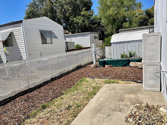 4th image of 77084 Lauppe Ln