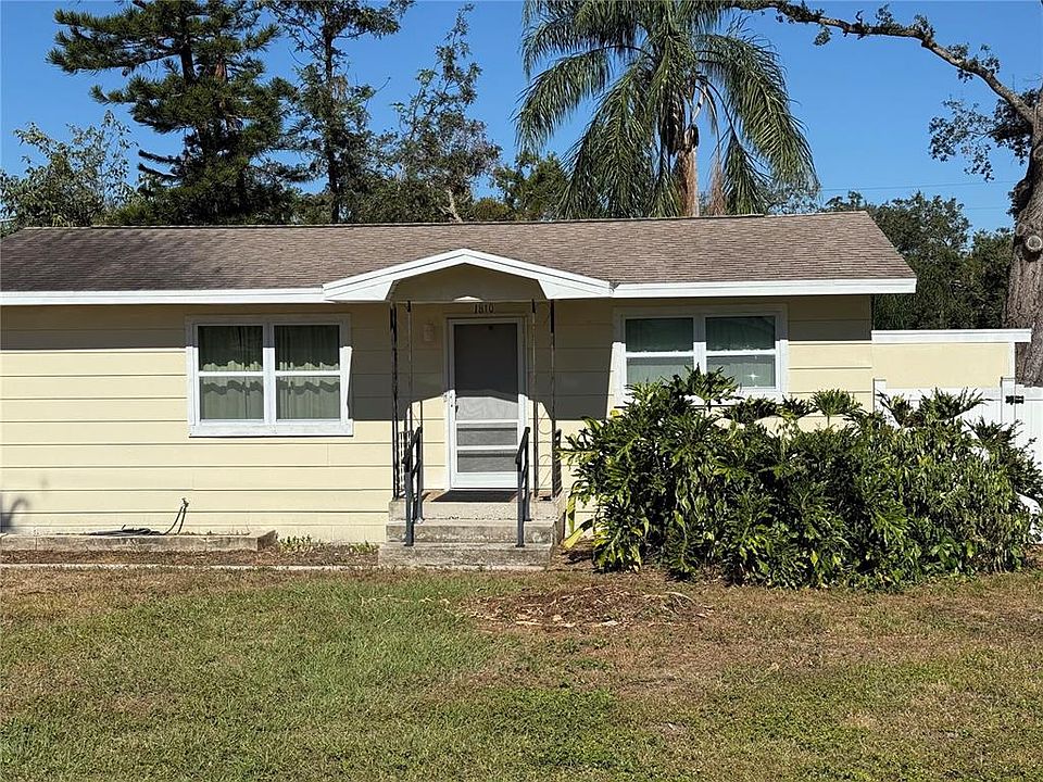 1st image of 1810 E POINSETTIA AVENUE