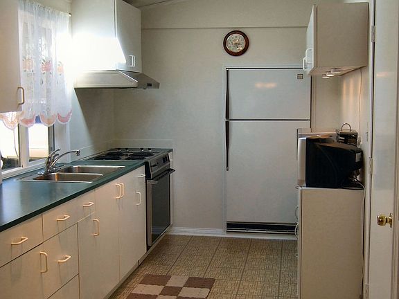 5th image of 1004 Donald Ave