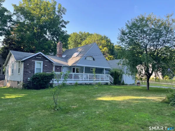 125 Old Sachems Head Rd, Guilford, CT 06437