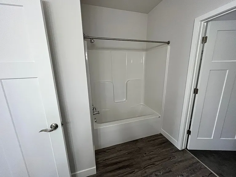 Cottage Grove Commons: Gaston — Photo 102