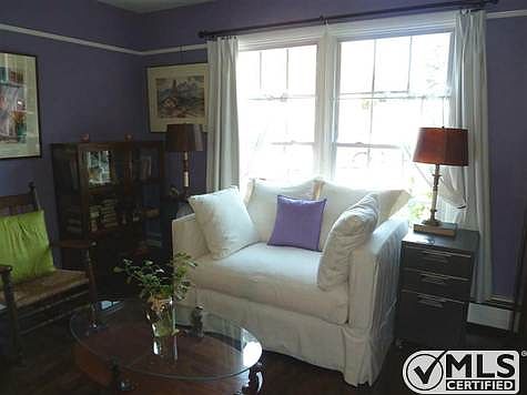 4th image of 83 Huguenot St