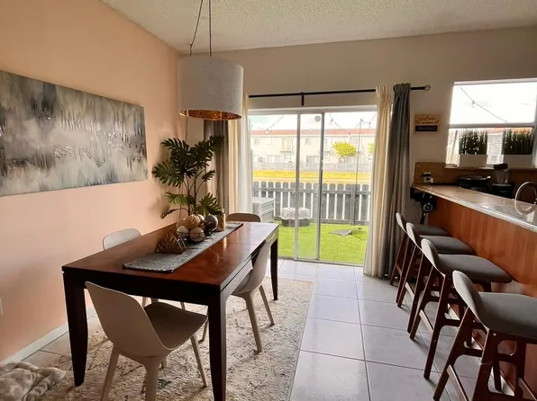 5220 NW 109th Ave APT 6, Miami, FL 33178