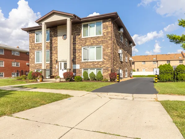 4517 Sunnyside Ave APT 1N, Brookfield, IL 60513