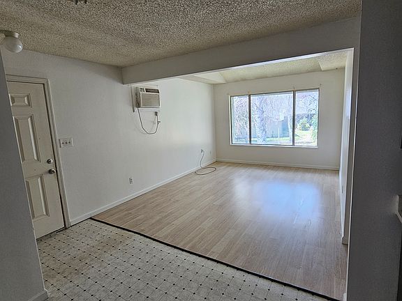5th image of 915 W Miner St #2B-1Ba