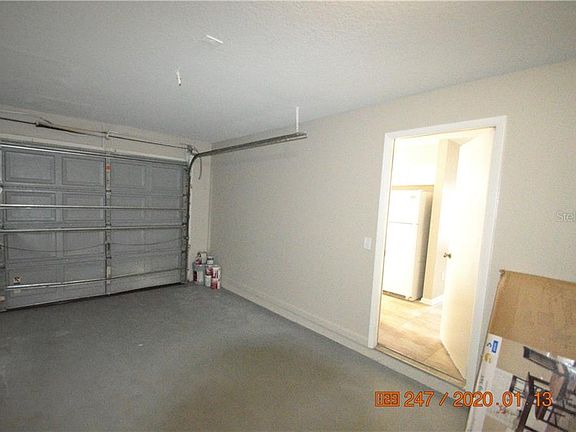 5th image of 2608 E 9th Ave