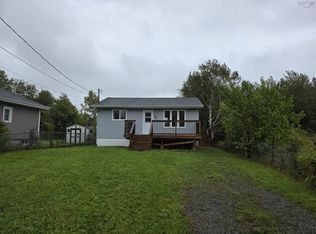 34 Forrest St, Sydney, NS B2A3A9