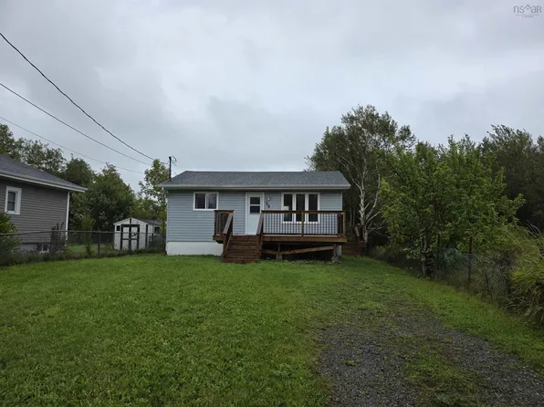 34 Forrest St, Sydney, NS B2A 3A9