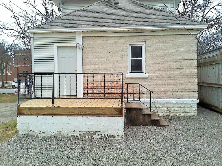 1510 E Michigan Ave #1 — Photo 12