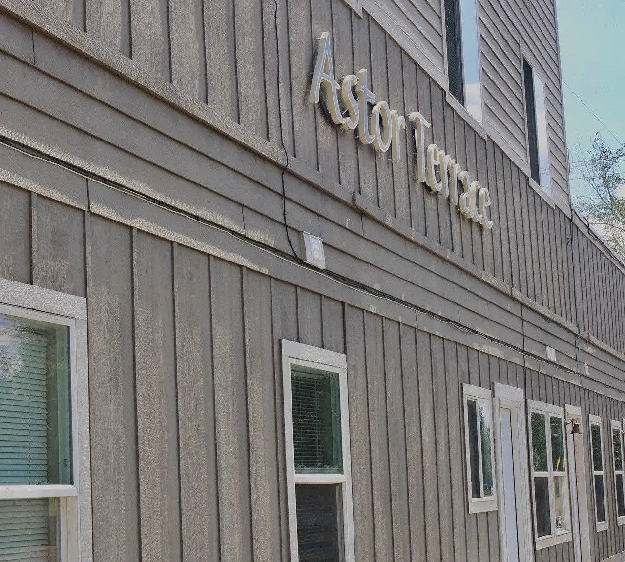 Astor Terrace — Photo 1