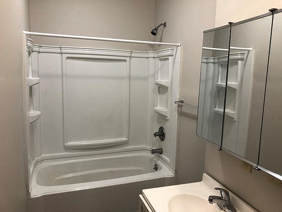 3rd image of 500 Clancy Ave NE APT 3